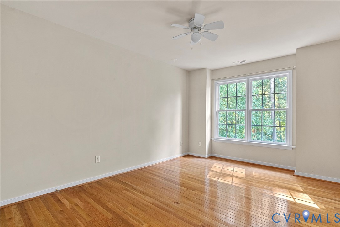 8401 Hampton Valley Dr