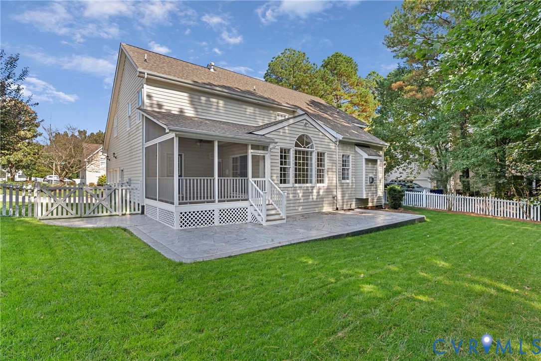 8401 Hampton Valley Dr