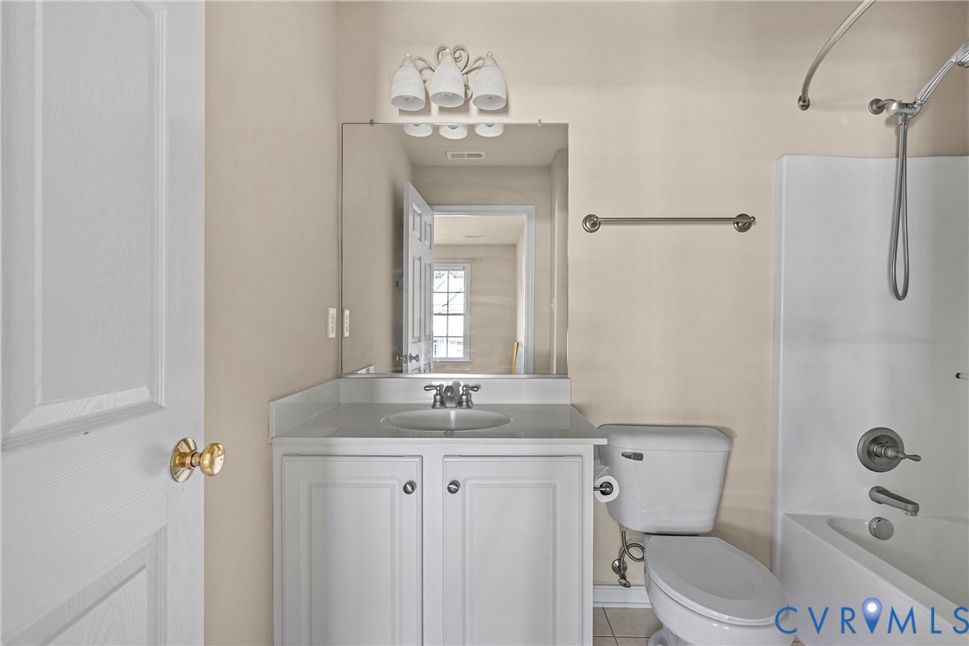 8401 Hampton Valley Dr