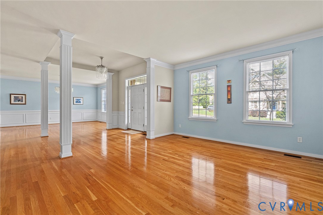 8401 Hampton Valley Dr