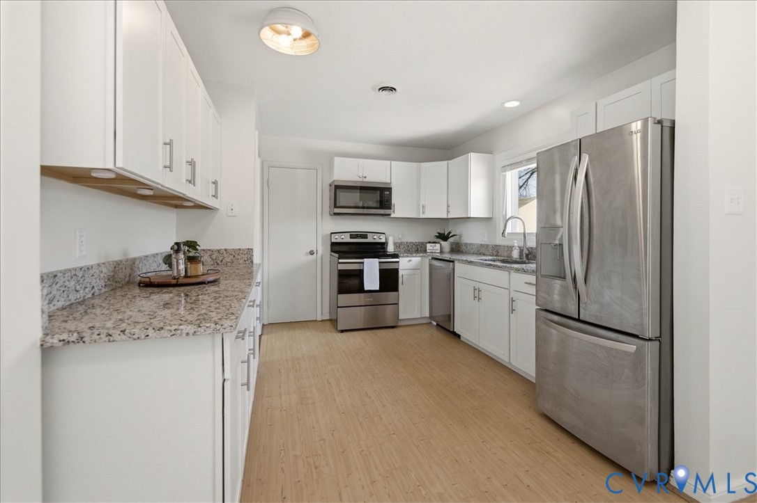 2203 Fon Du Lac Rd