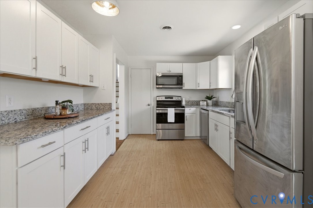 2203 Fon Du Lac Rd