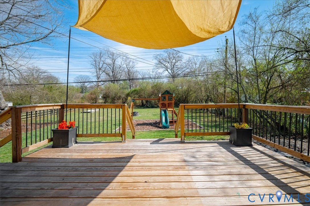 2203 Fon Du Lac Rd