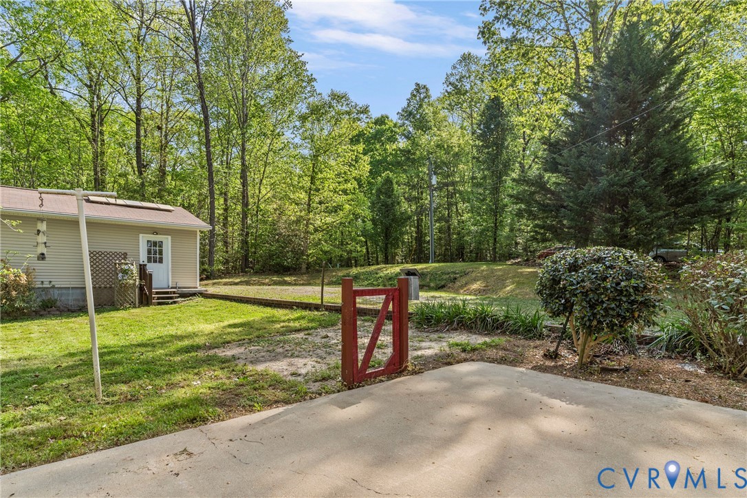 11470 Laurel Rd