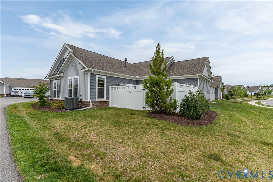 10432 Golden Sunset Ct