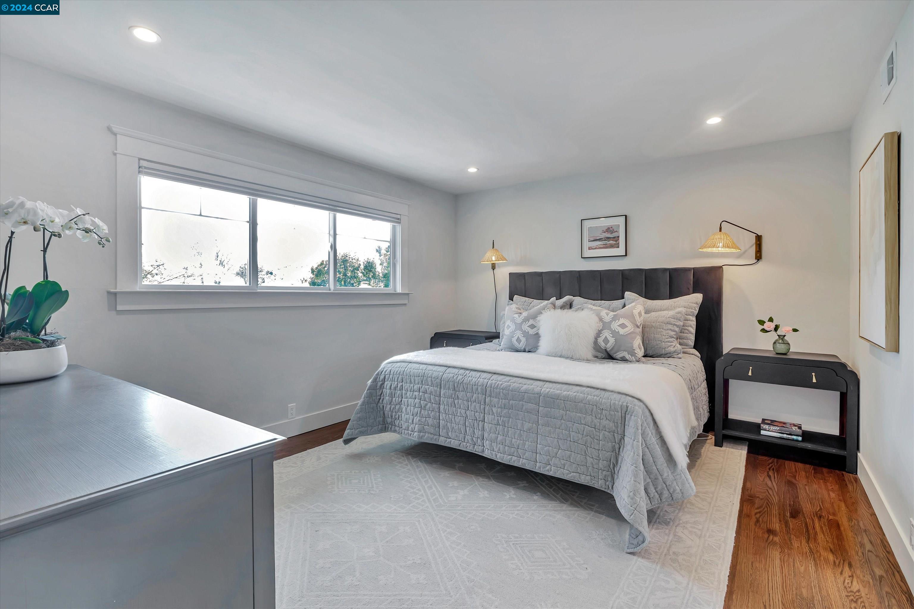 125 Whitethorne Dr