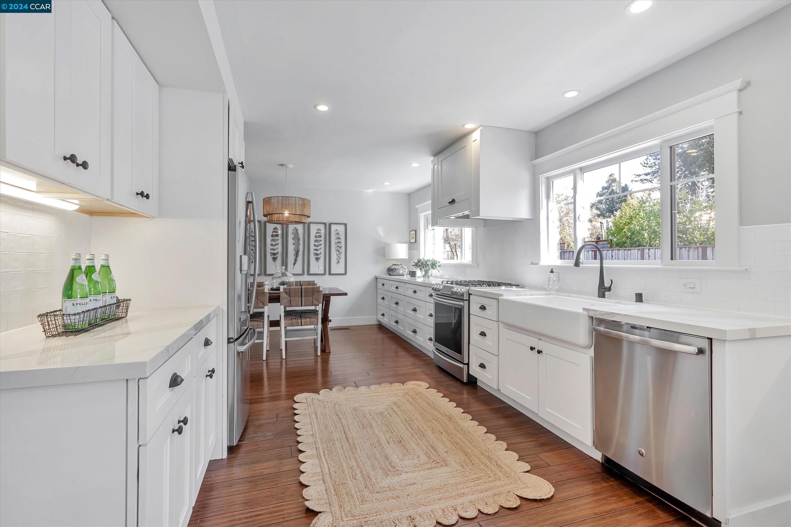 125 Whitethorne Dr