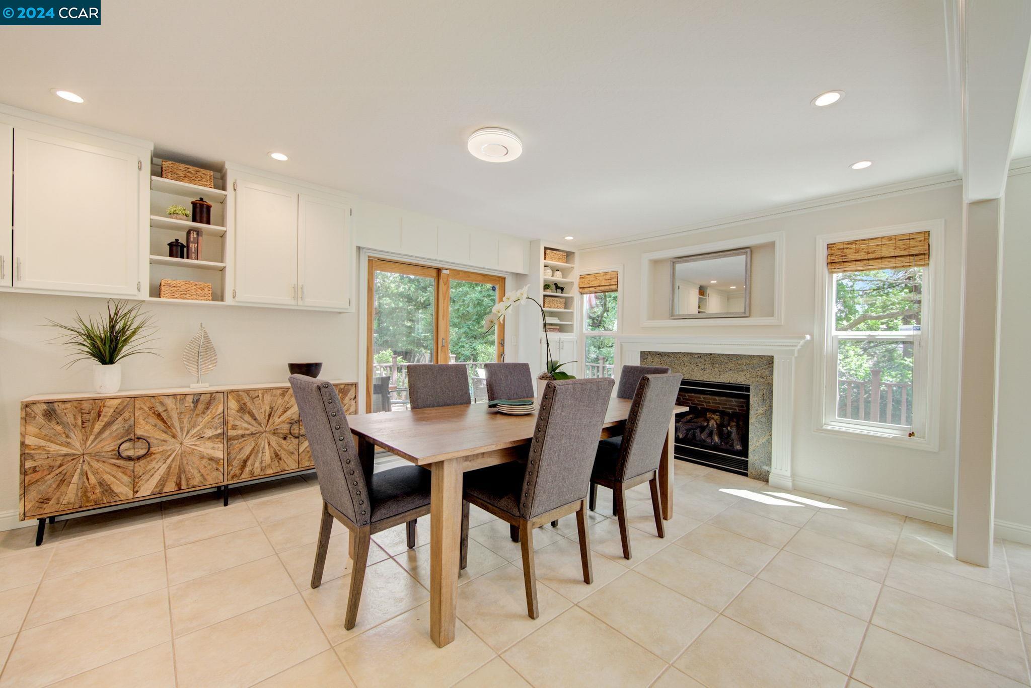 915 Grayson Lane