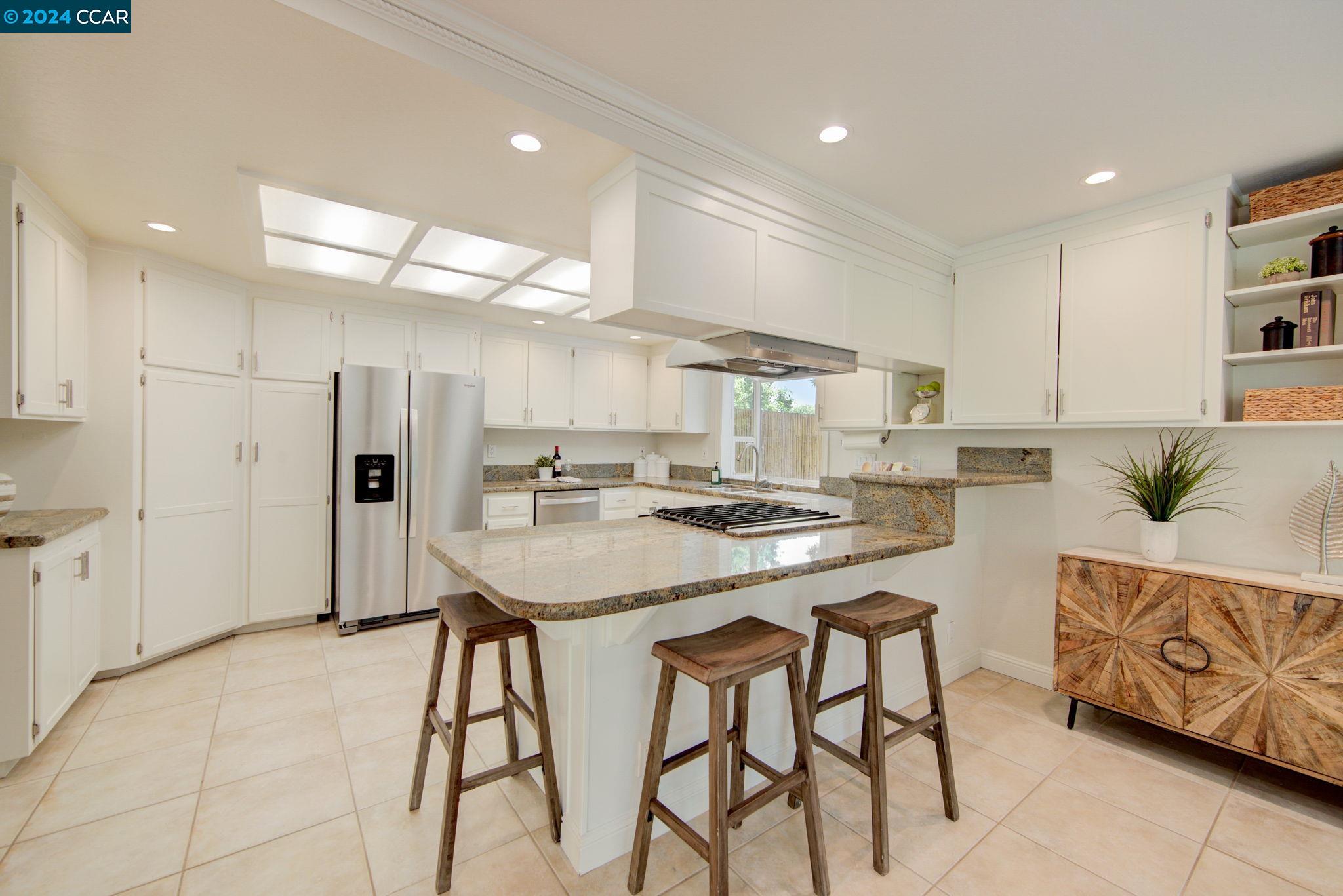 915 Grayson Lane