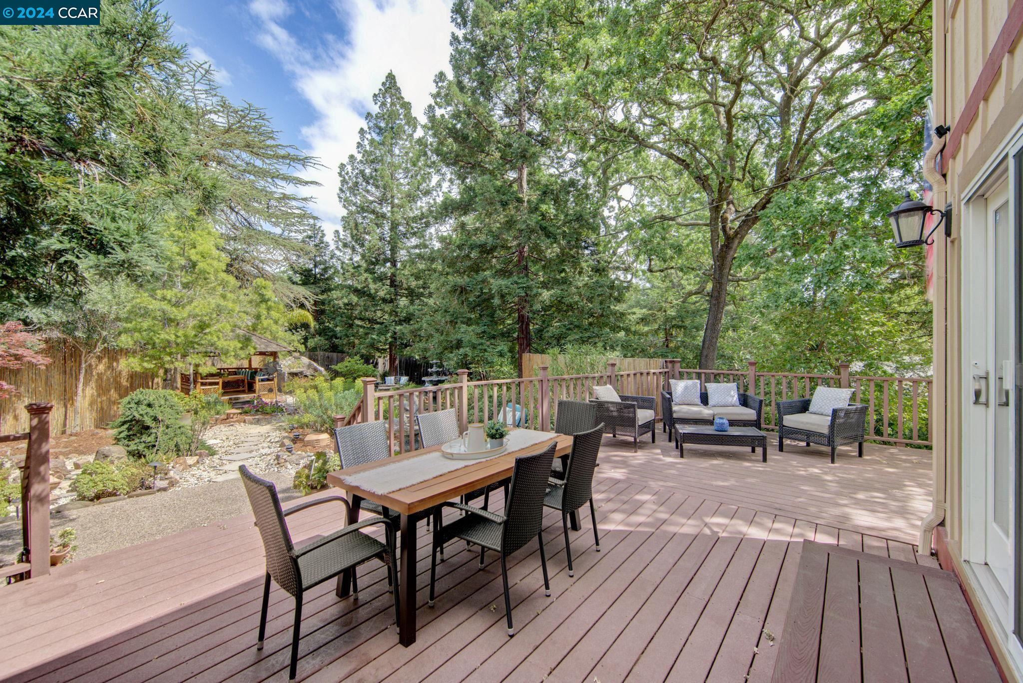 915 Grayson Lane