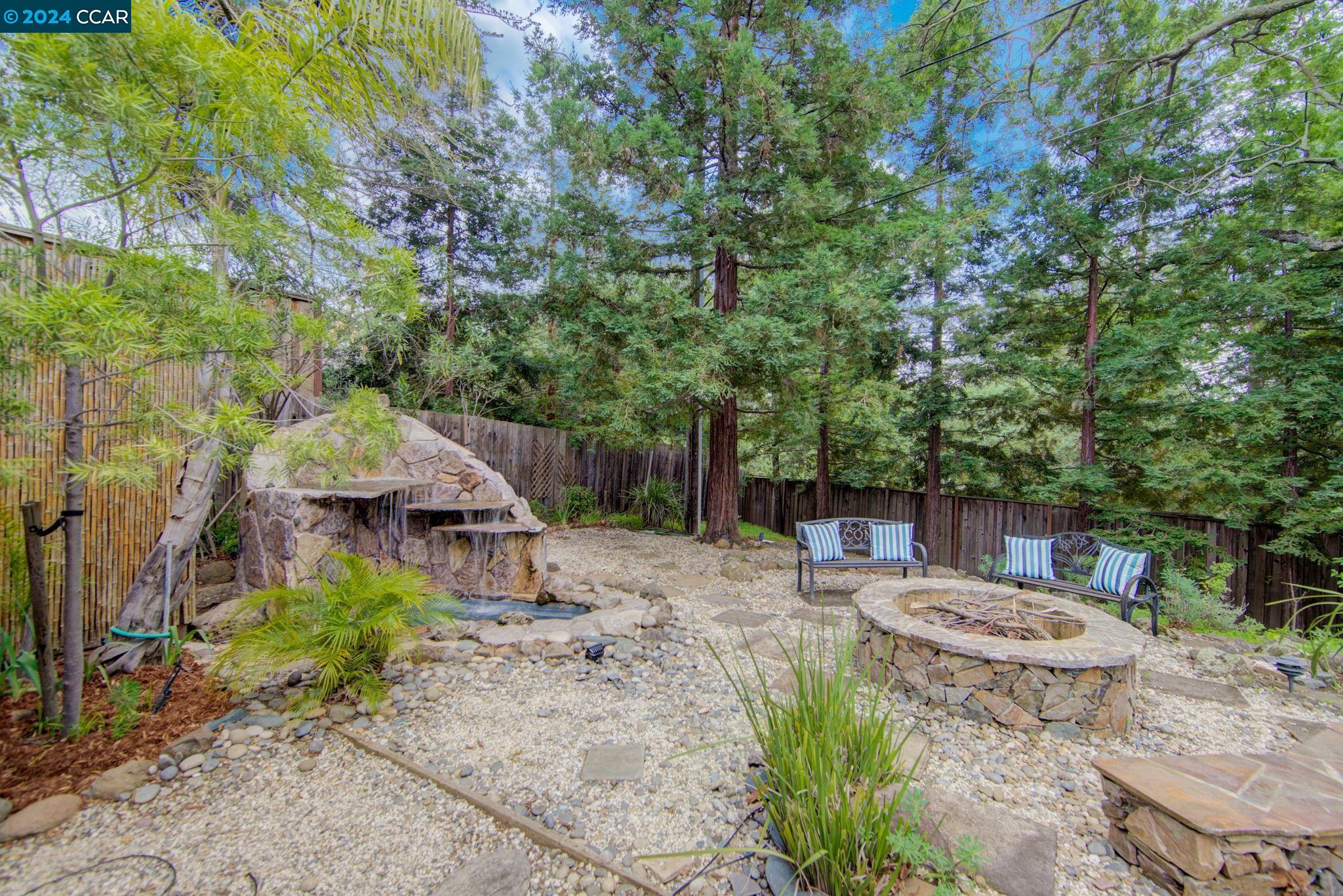 915 Grayson Lane