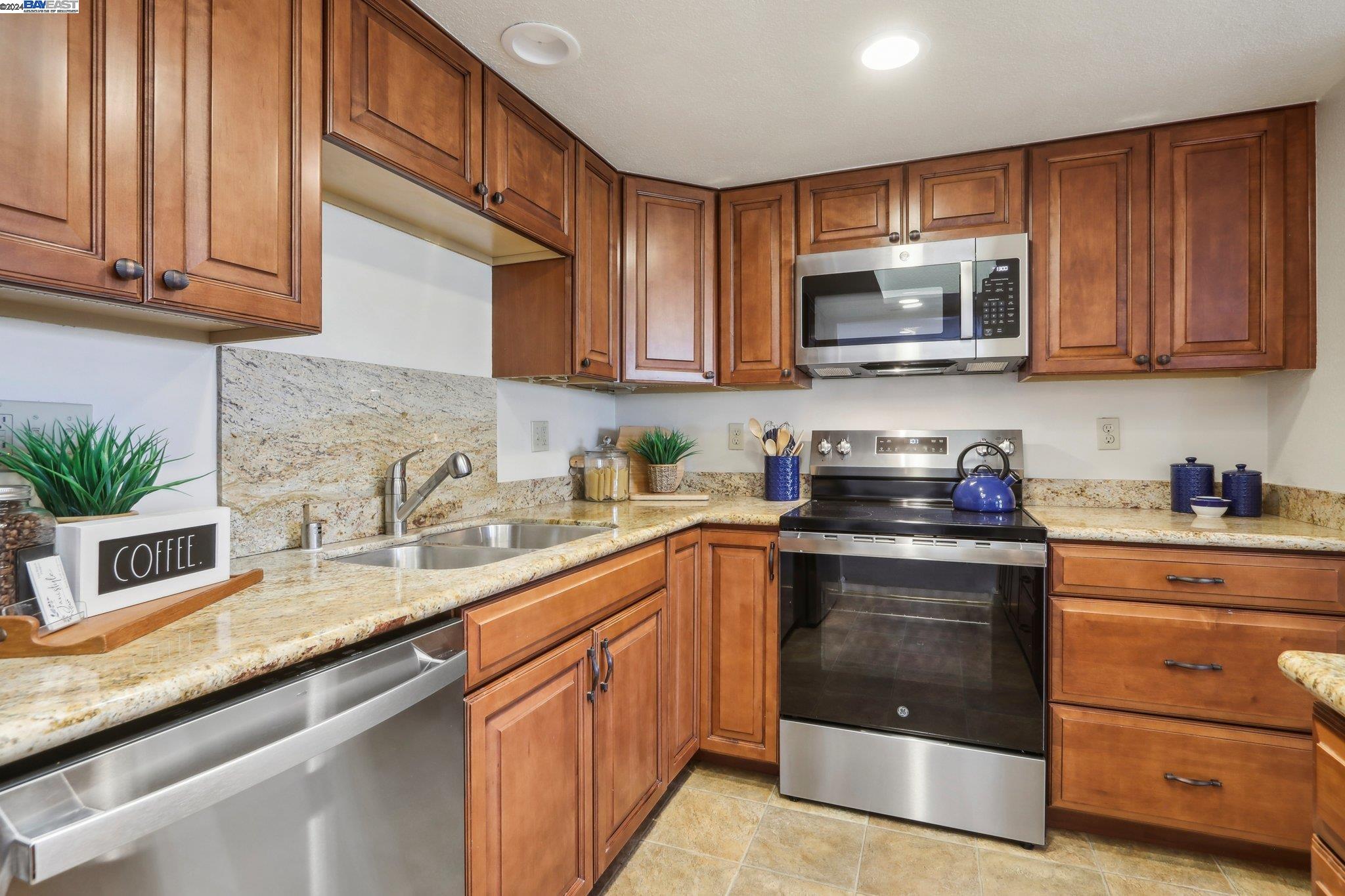 2656 Ptarmigan Dr # 1