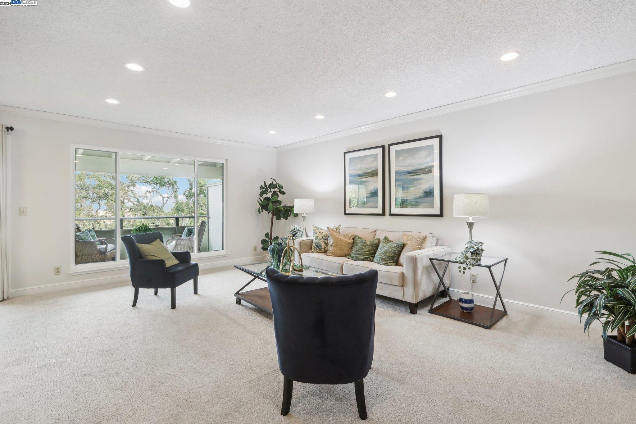 2656 Ptarmigan Dr # 1