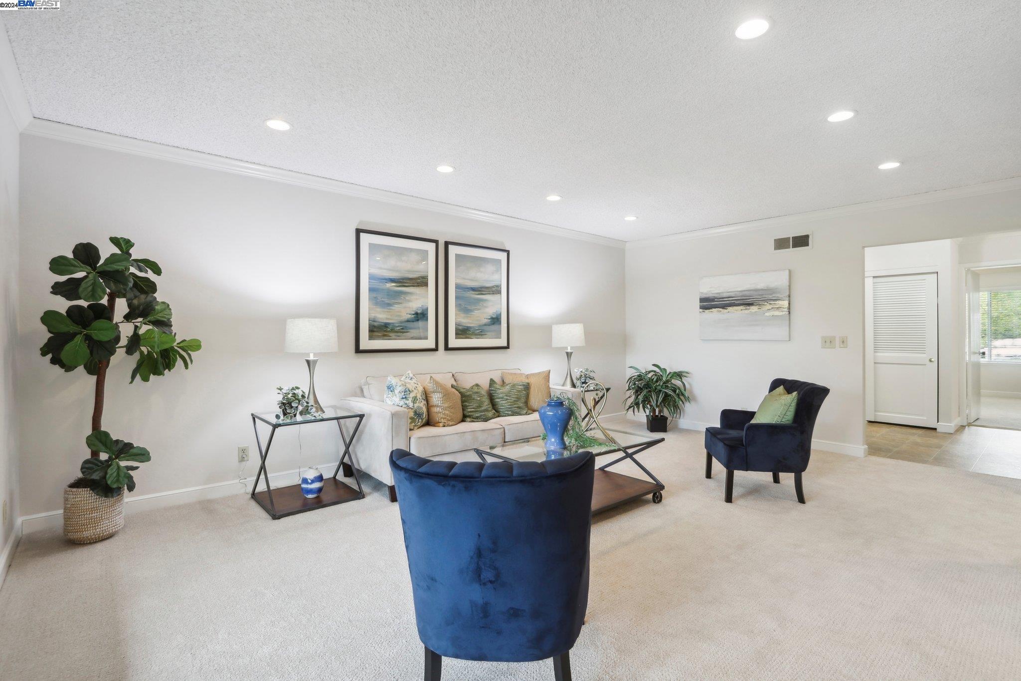 2656 Ptarmigan Dr # 1