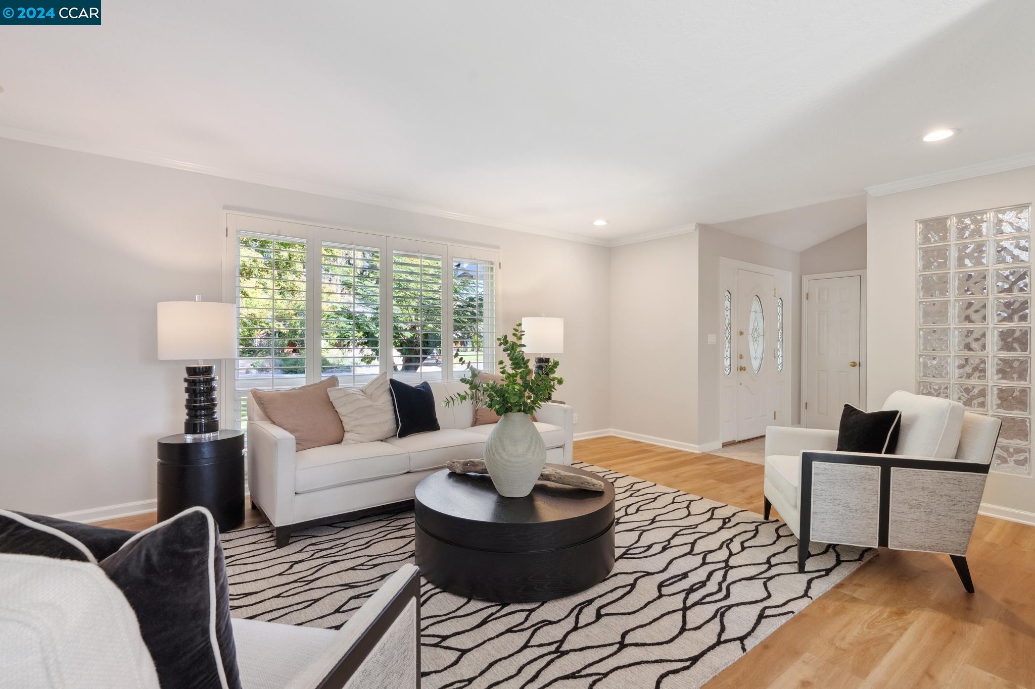 3122 Sugarberry Court