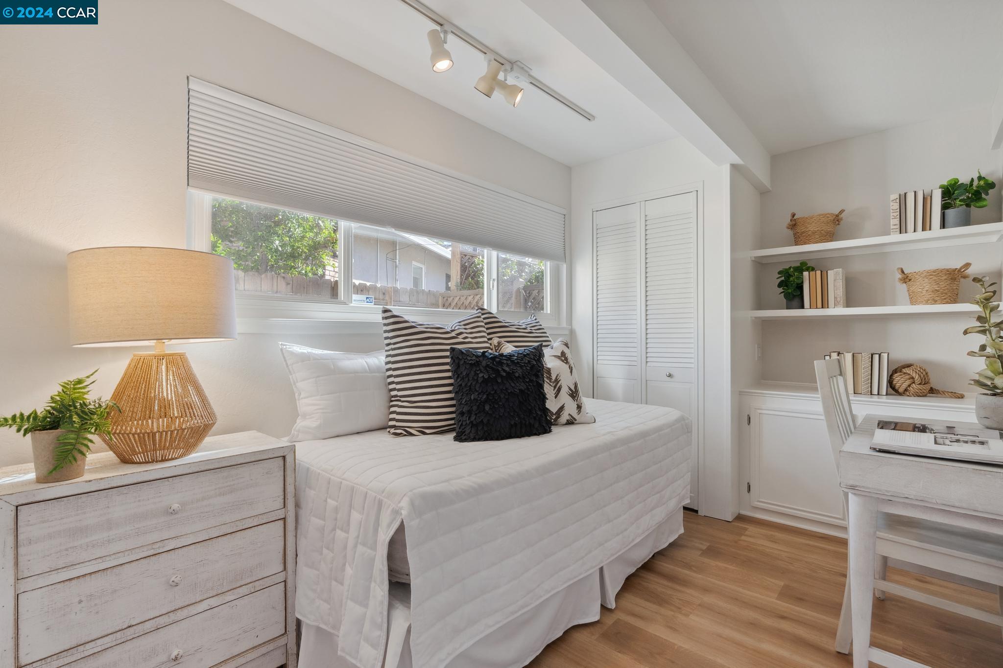 3122 Sugarberry Court