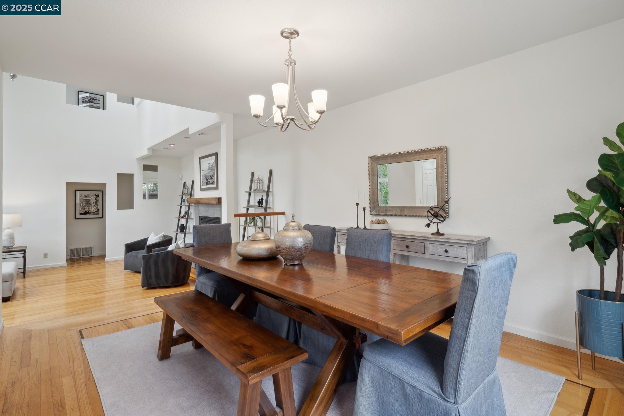 3555 Old Mountain View Dr.