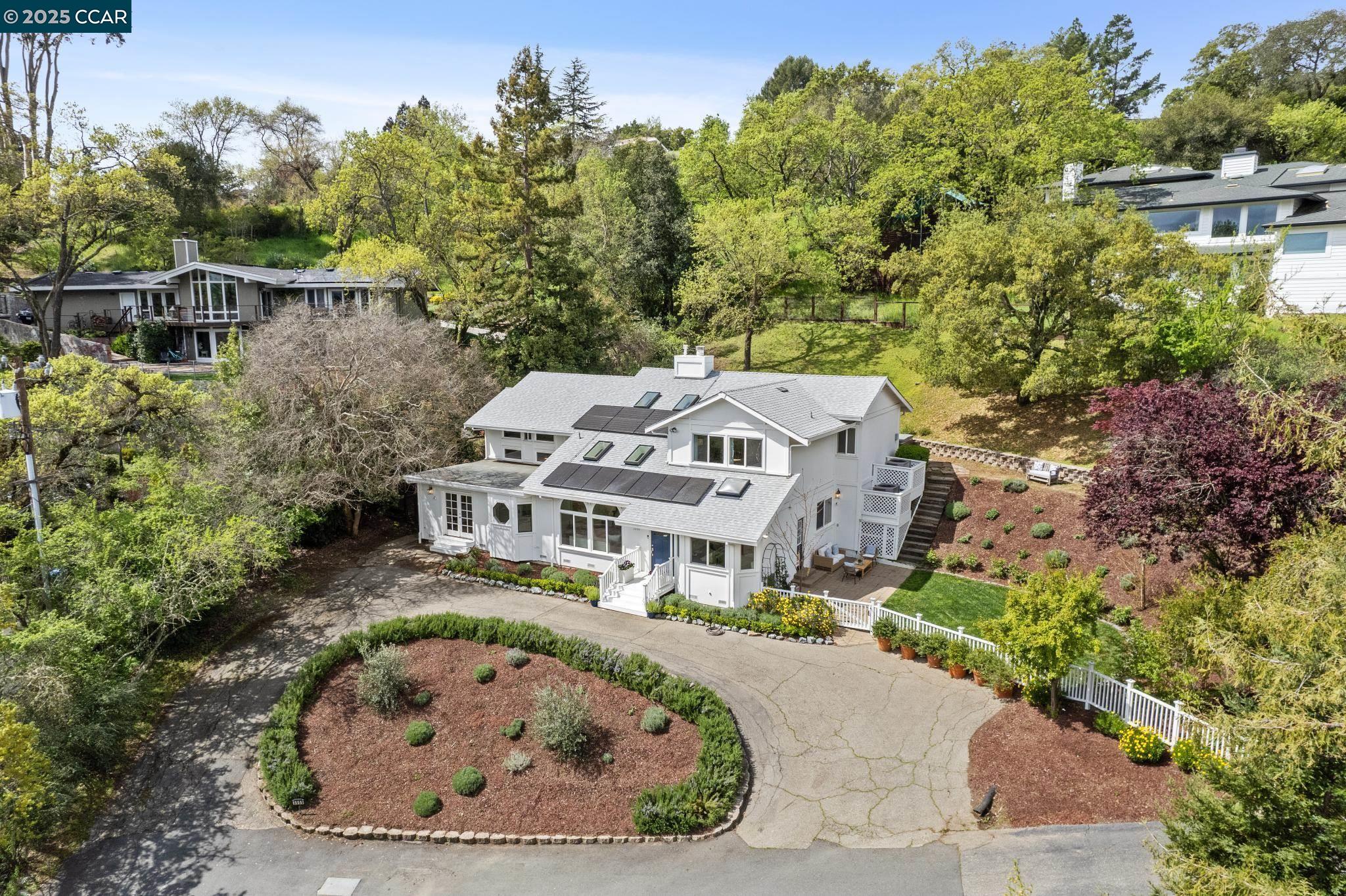 3555 Old Mountain View Dr.