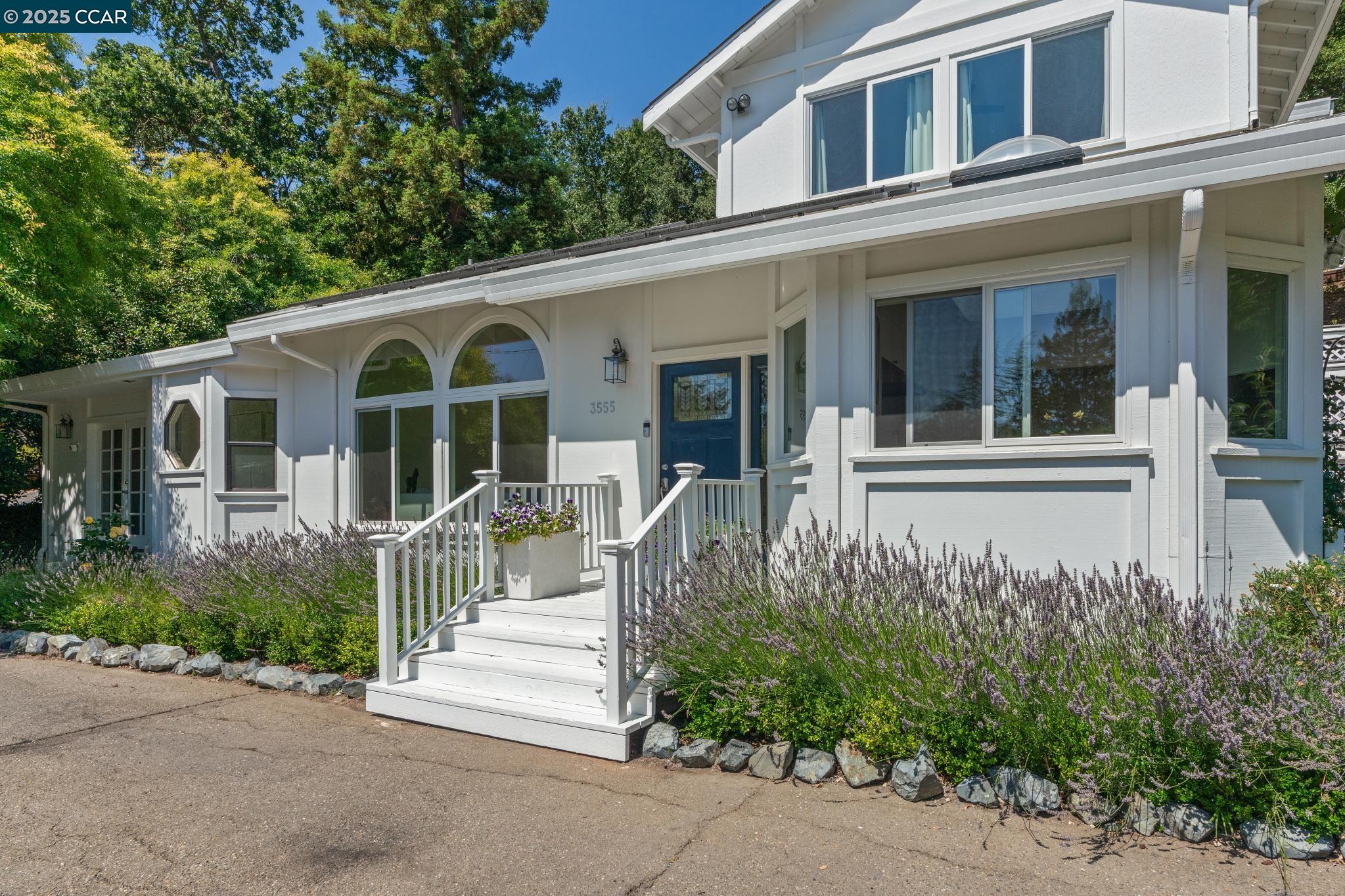 3555 Old Mountain View Dr.