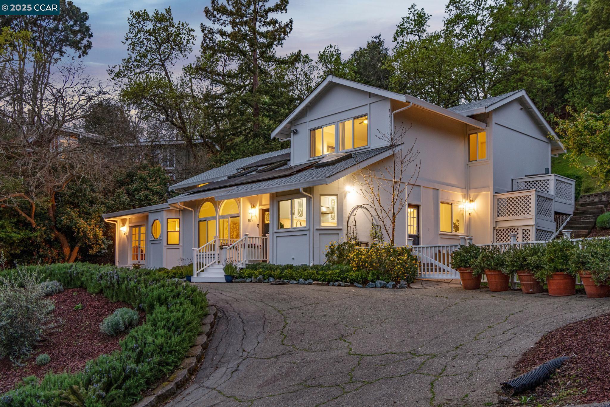 3555 Old Mountain View Dr.