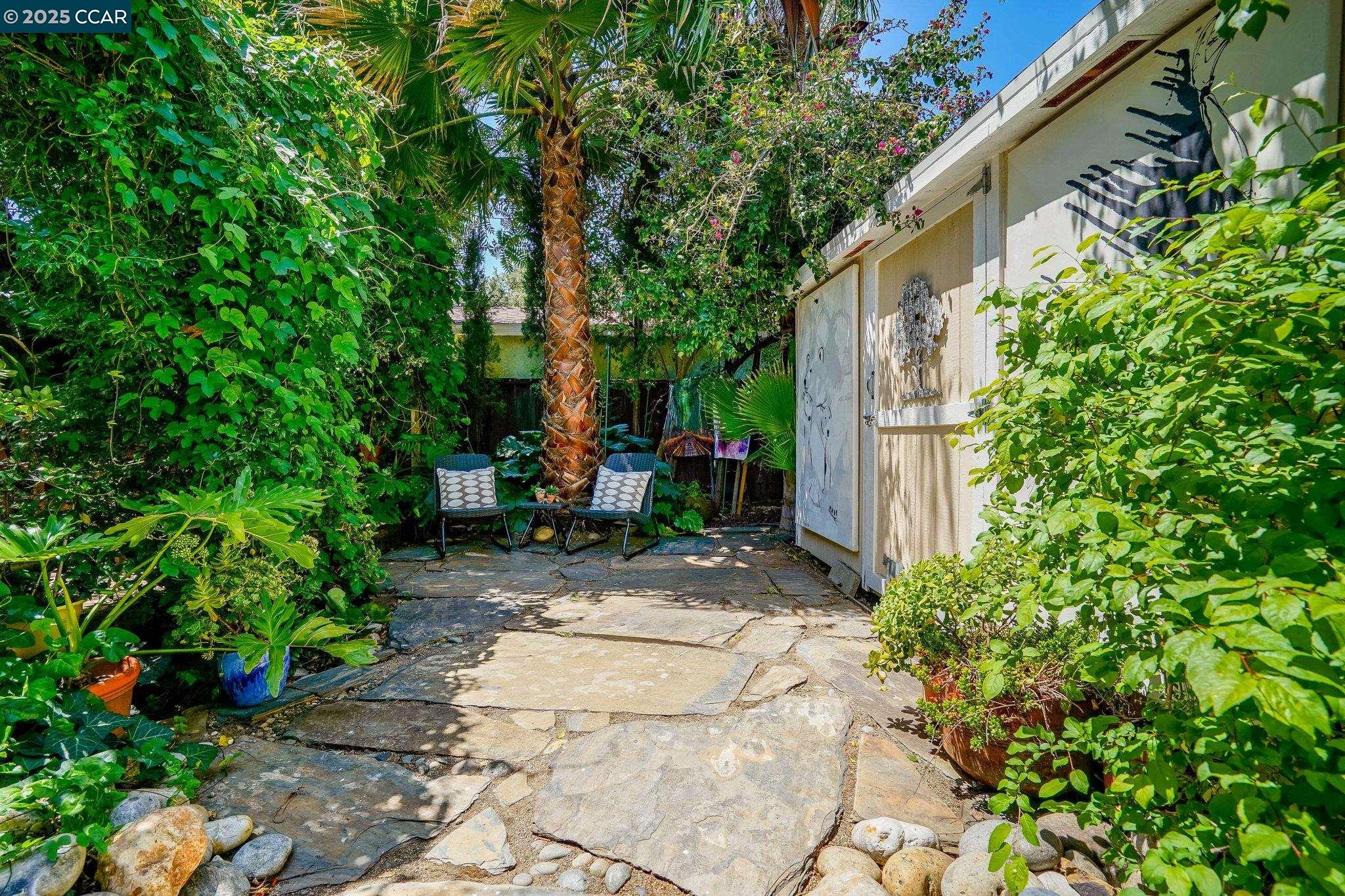 1714 Alhambra Ave