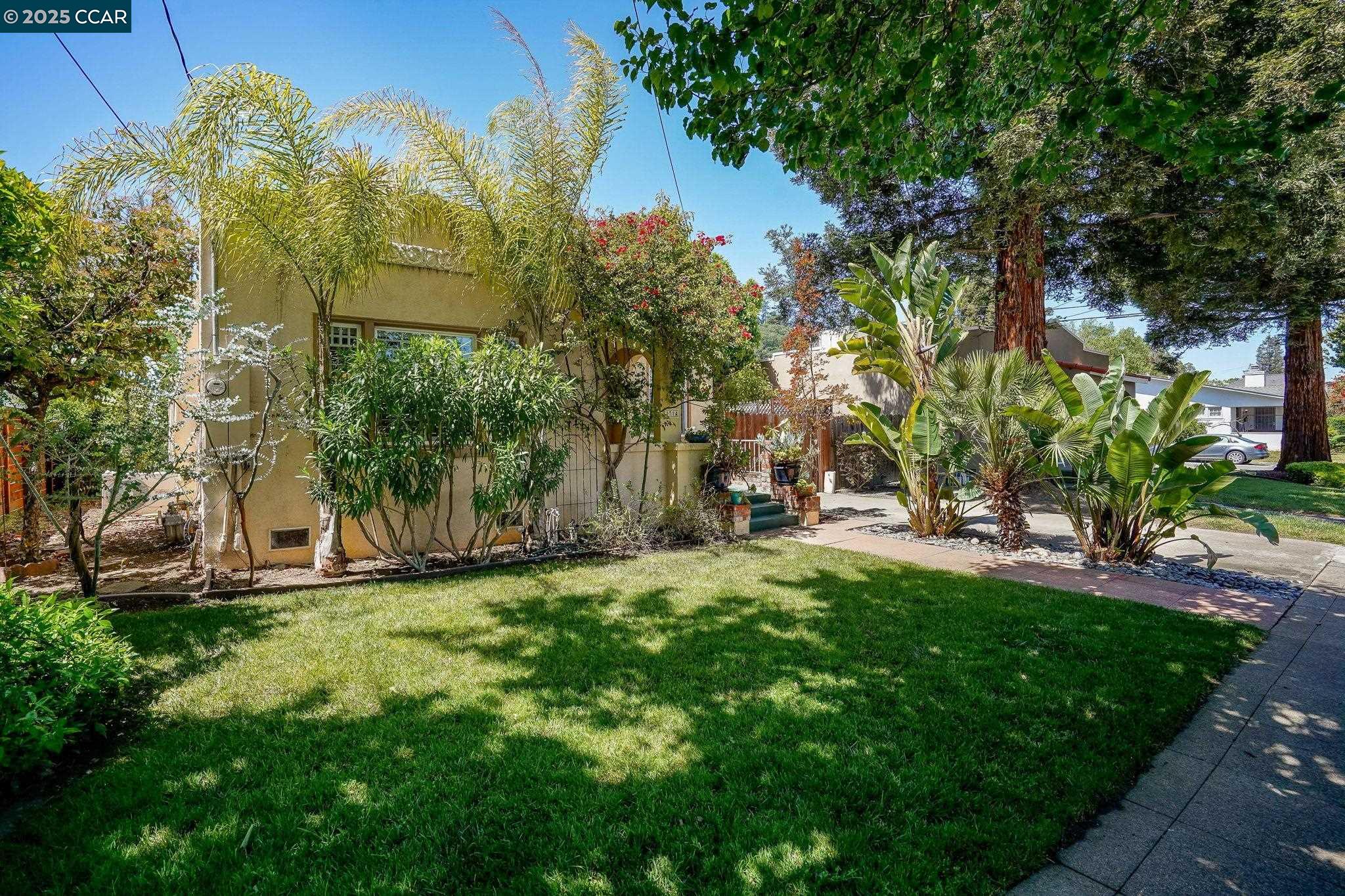 1714 Alhambra Ave