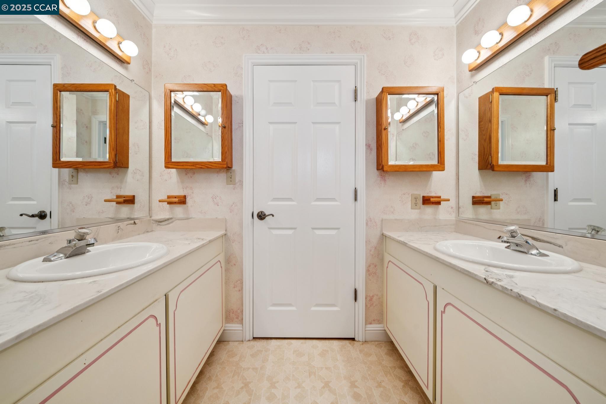 30 Mt. McKinley Ct.