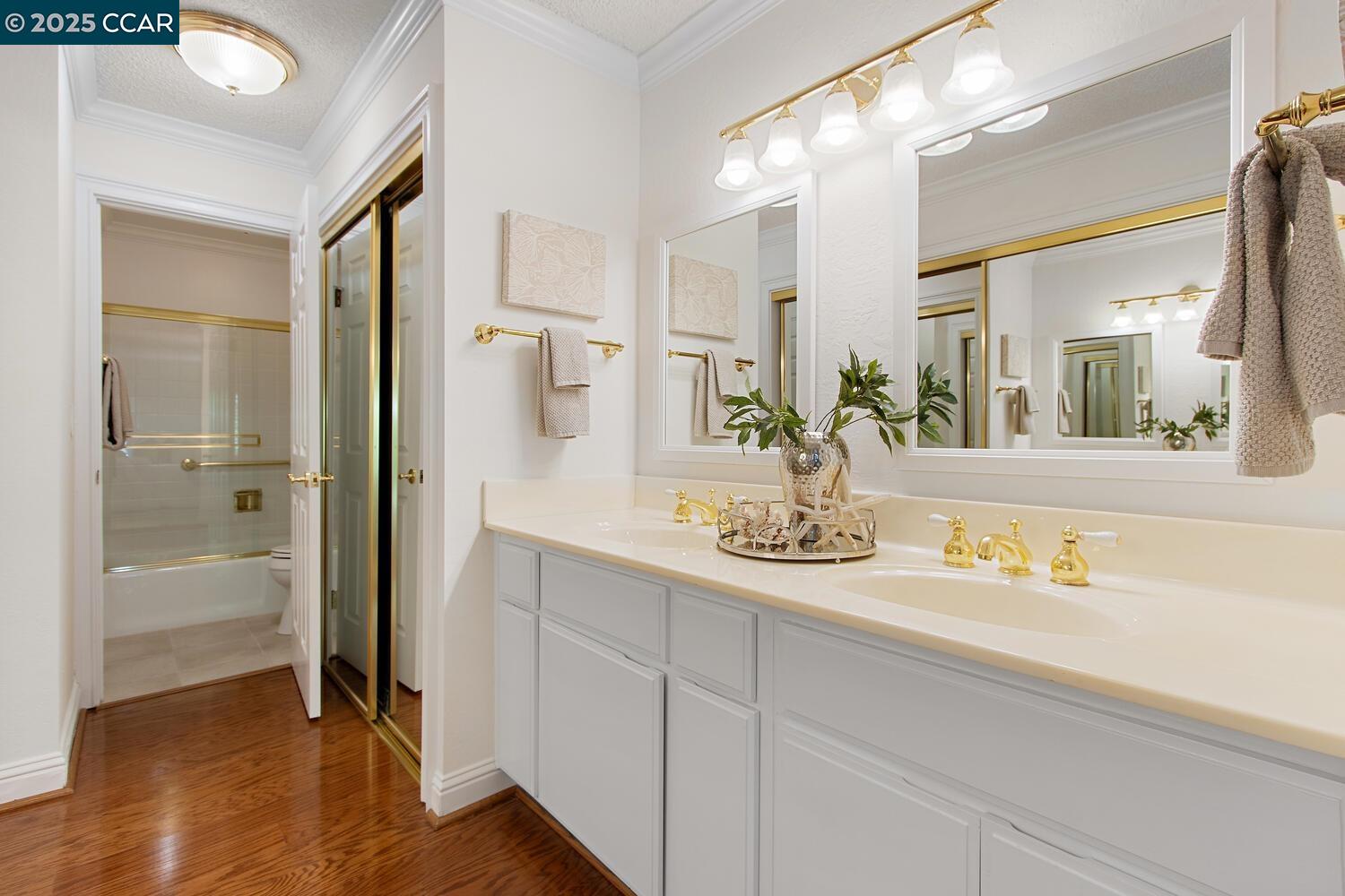 2633 Saklan Indian Dr # 4