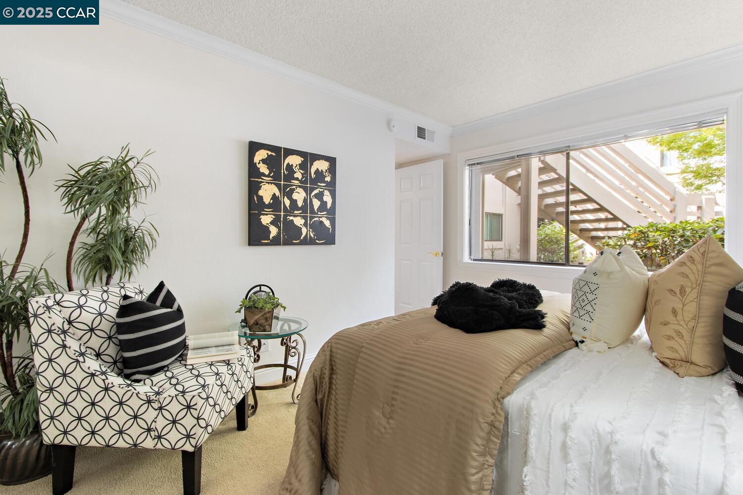 2633 Saklan Indian Dr # 4