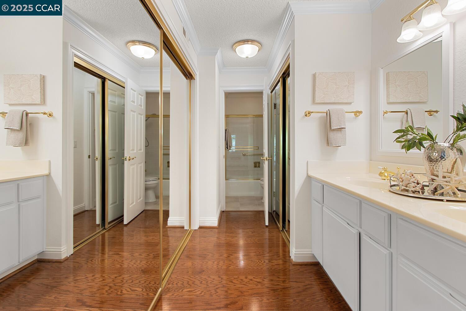 2633 Saklan Indian Dr # 4