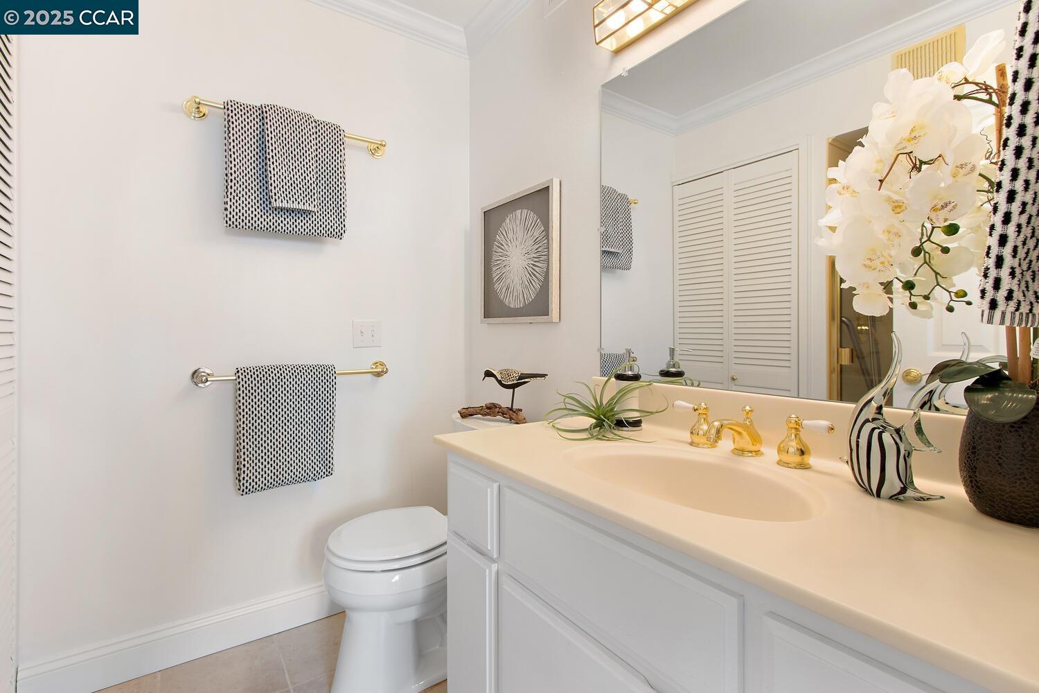 2633 Saklan Indian Dr # 4