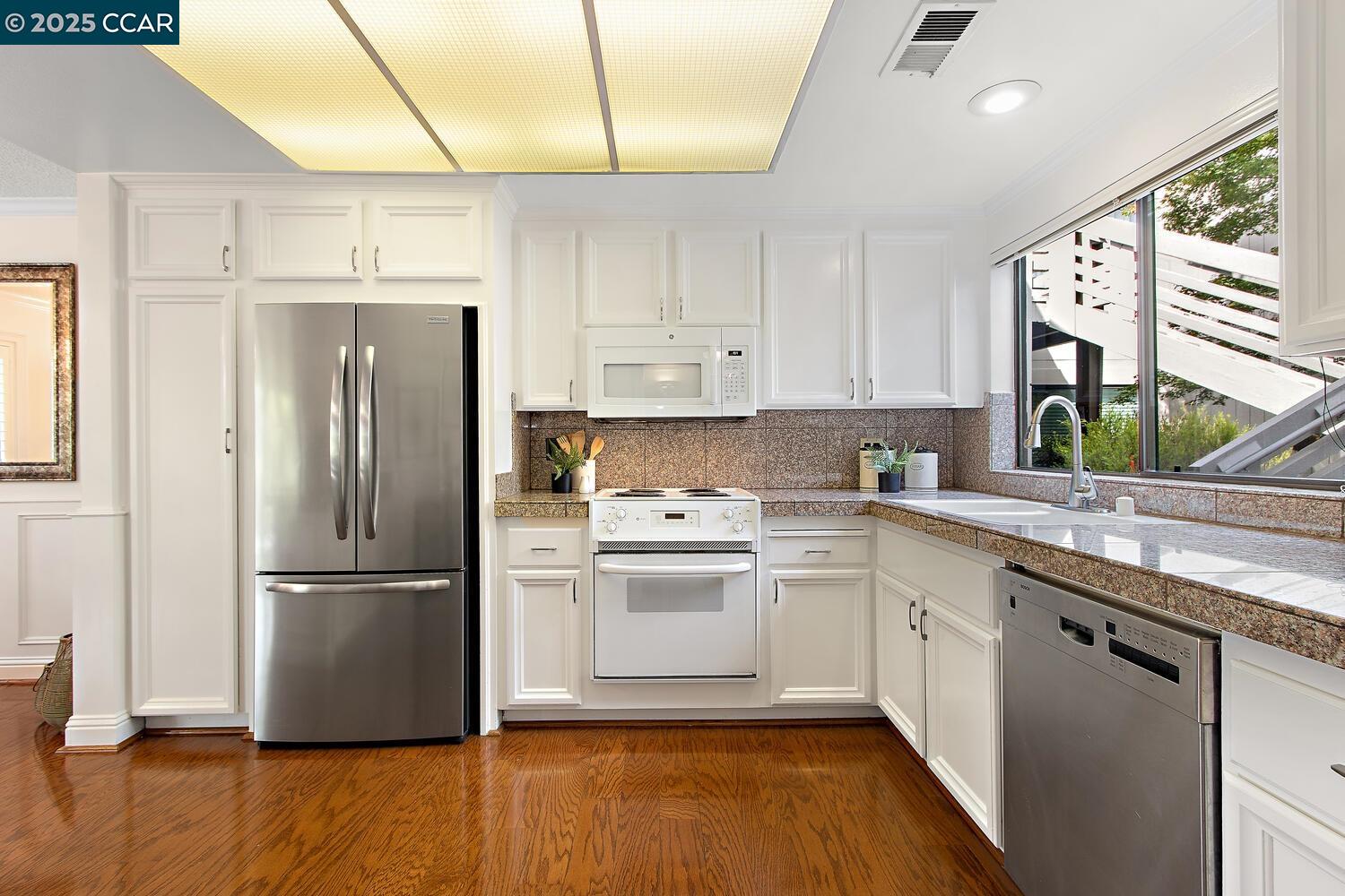 2633 Saklan Indian Dr # 4