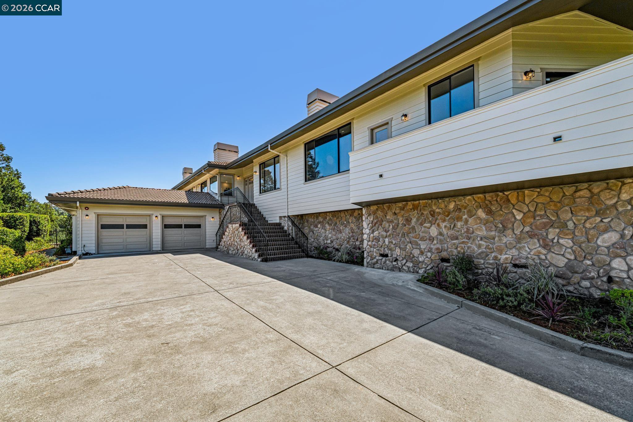 6 Tanglewood Lane