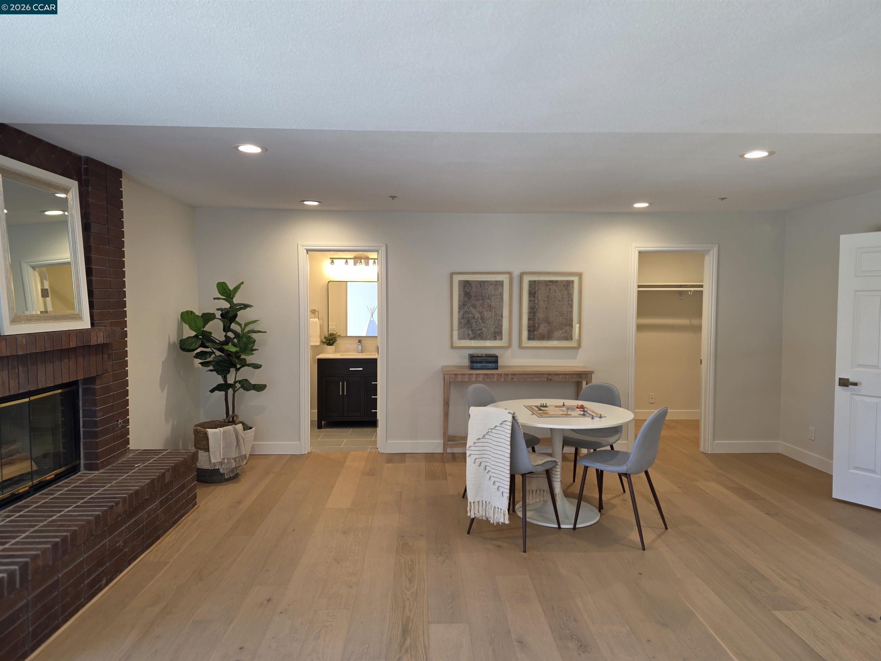 6 Tanglewood Lane