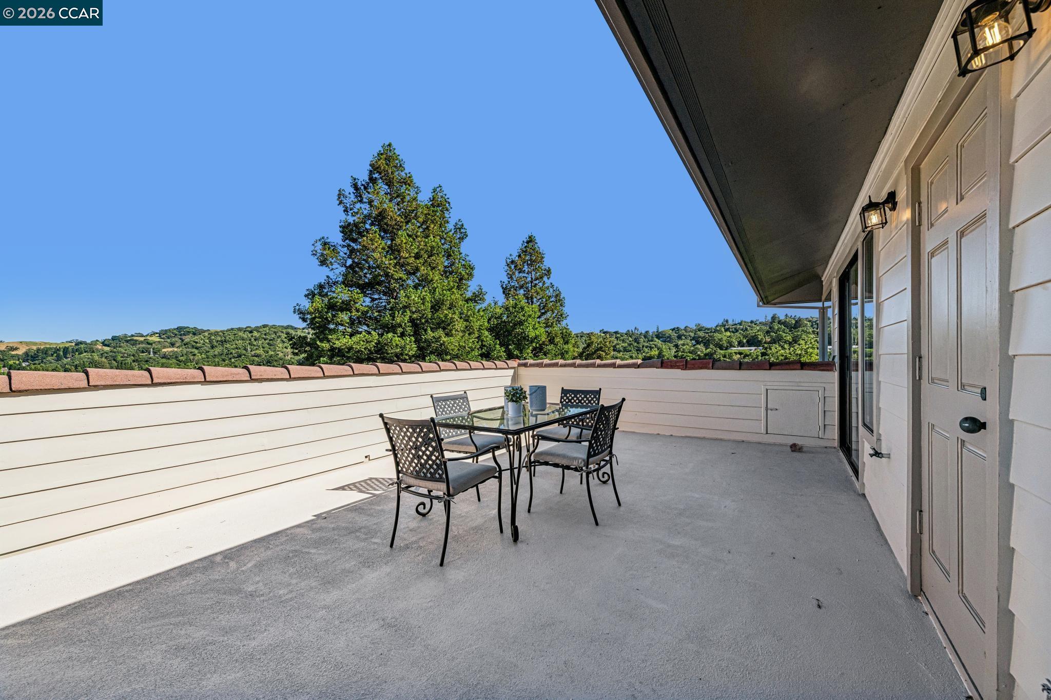 6 Tanglewood Lane