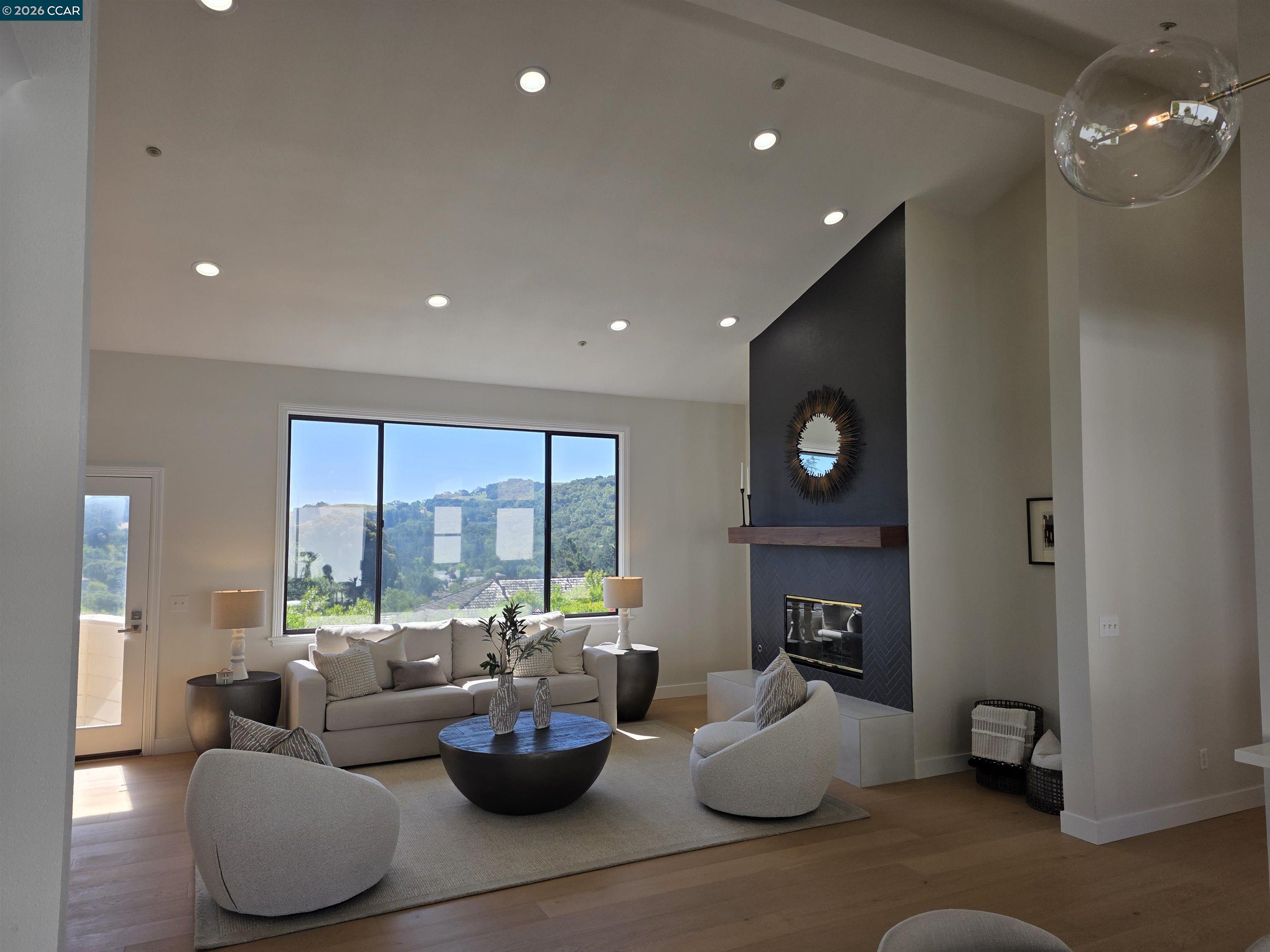 6 Tanglewood Lane