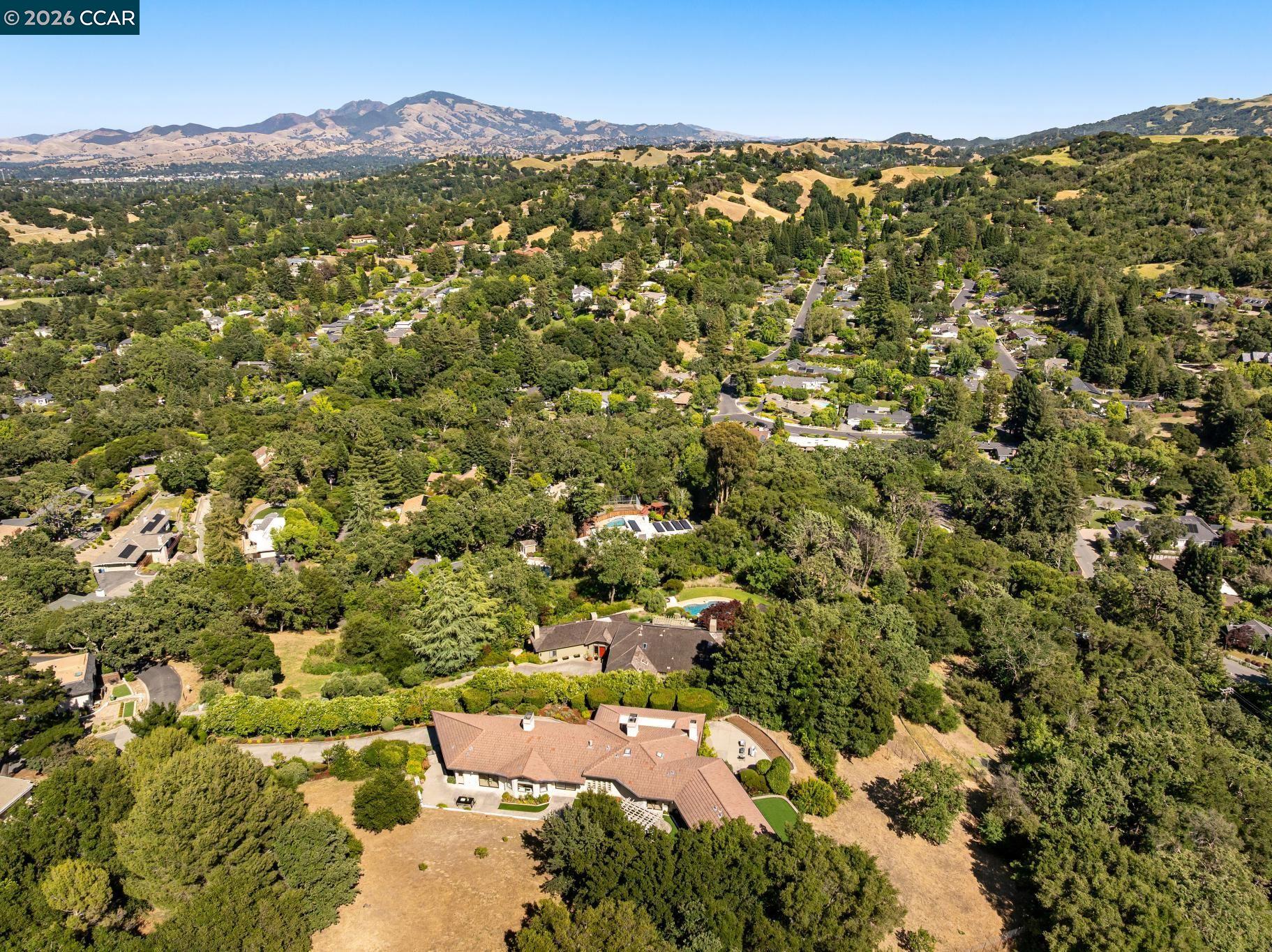 6 Tanglewood Lane