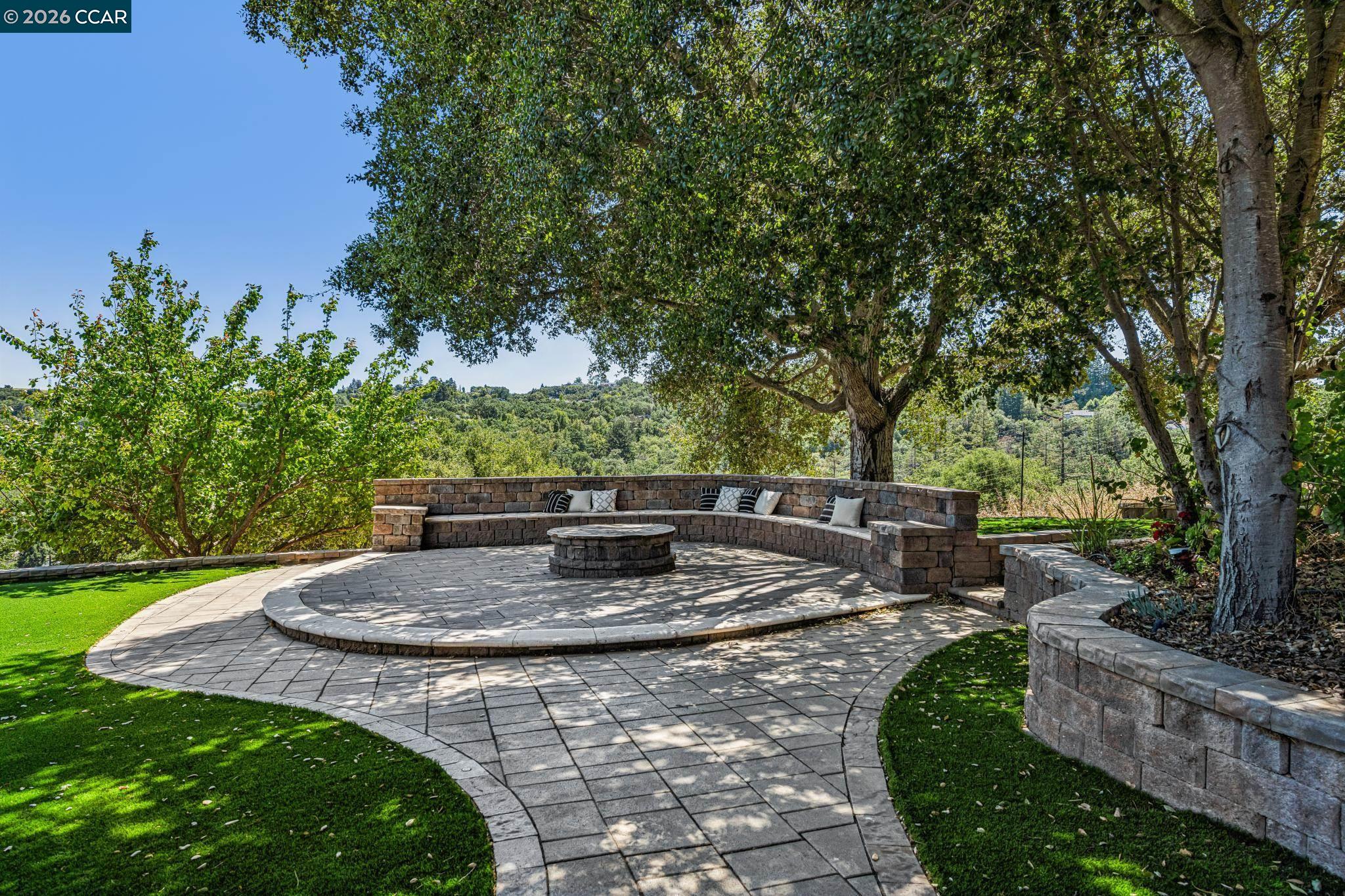 6 Tanglewood Lane