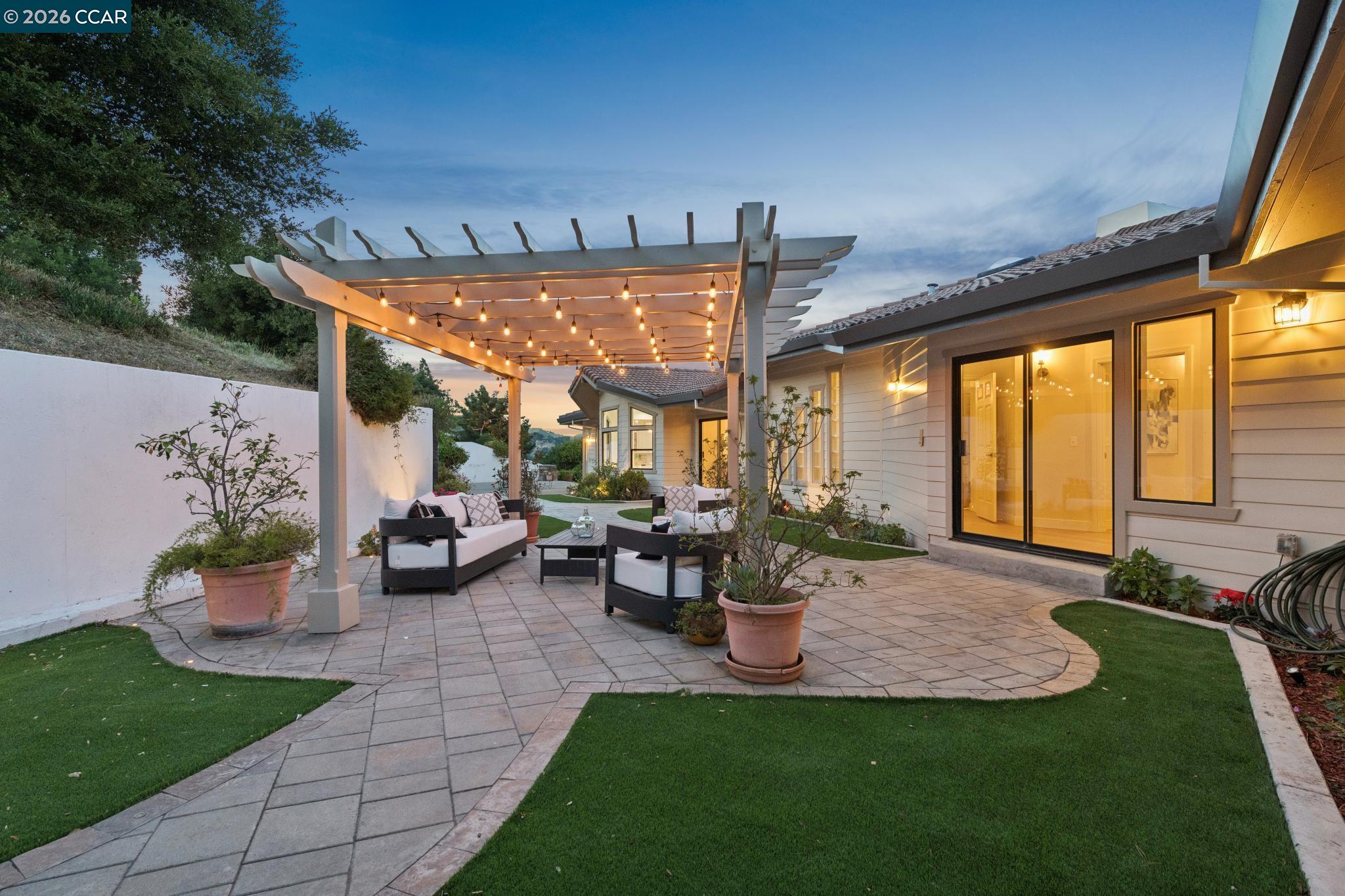 6 Tanglewood Lane