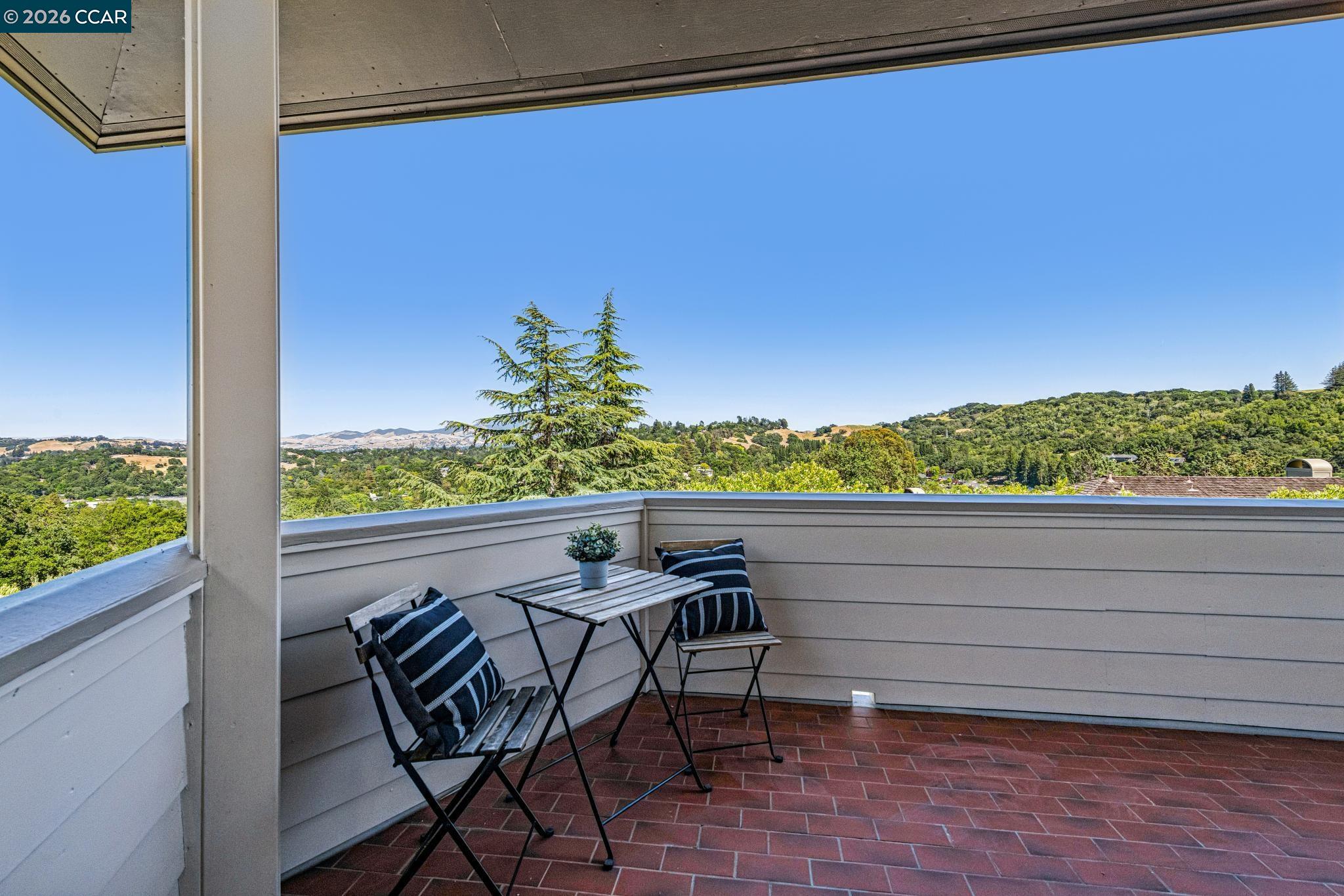 6 Tanglewood Lane