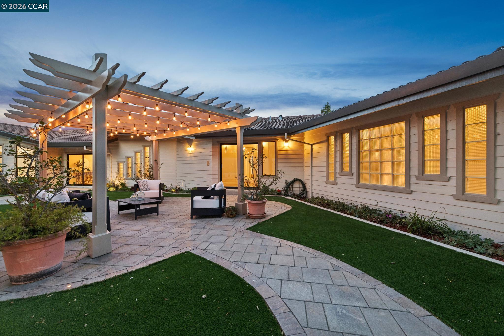 6 Tanglewood Lane