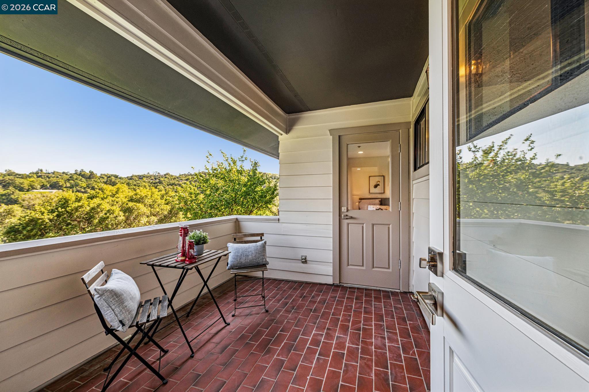 6 Tanglewood Lane