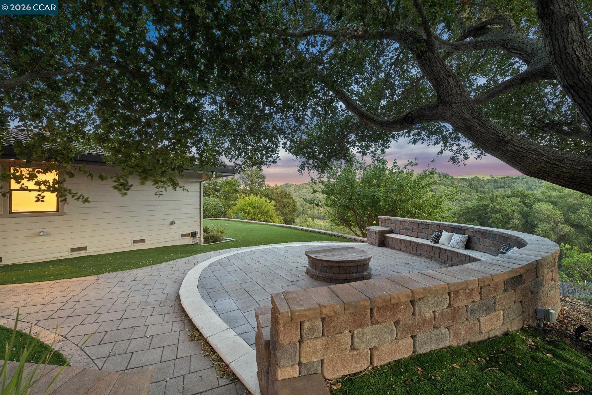 6 Tanglewood Lane