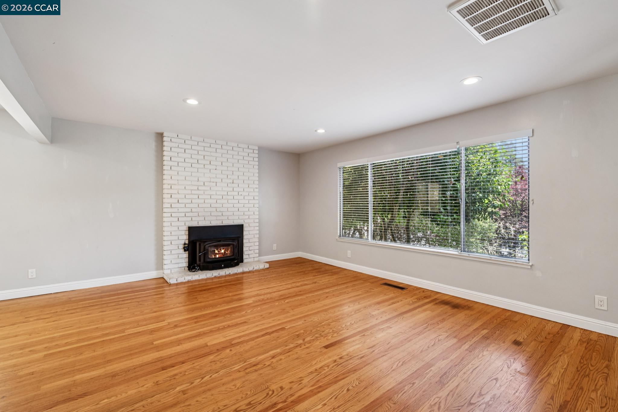 486 Butterfield Place