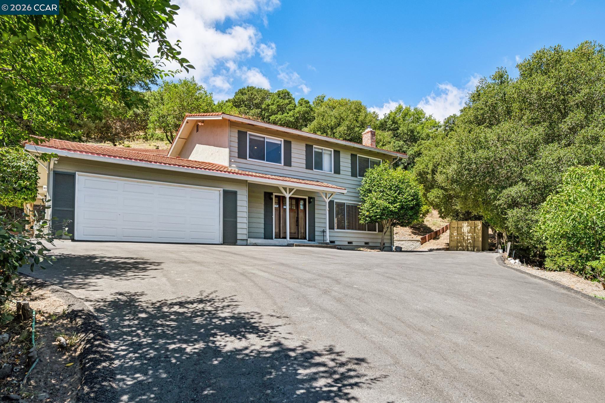 486 Butterfield Place