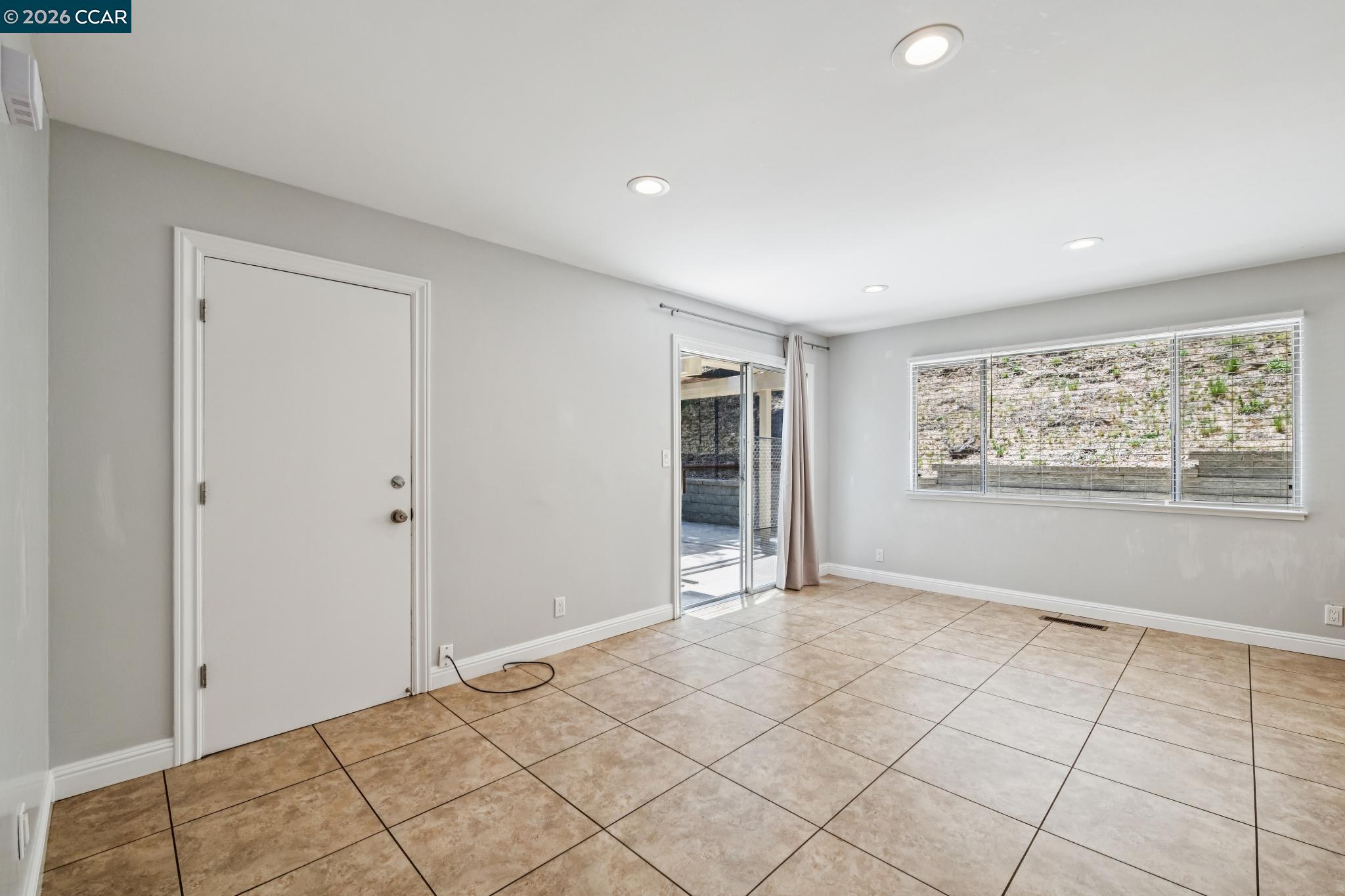 486 Butterfield Place