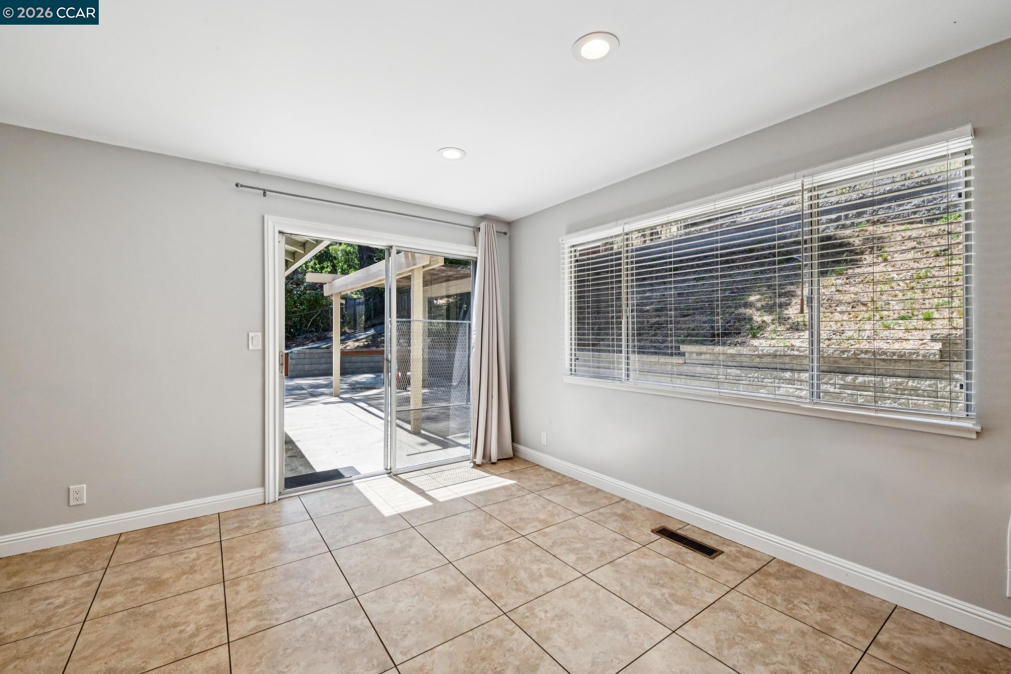 486 Butterfield Place