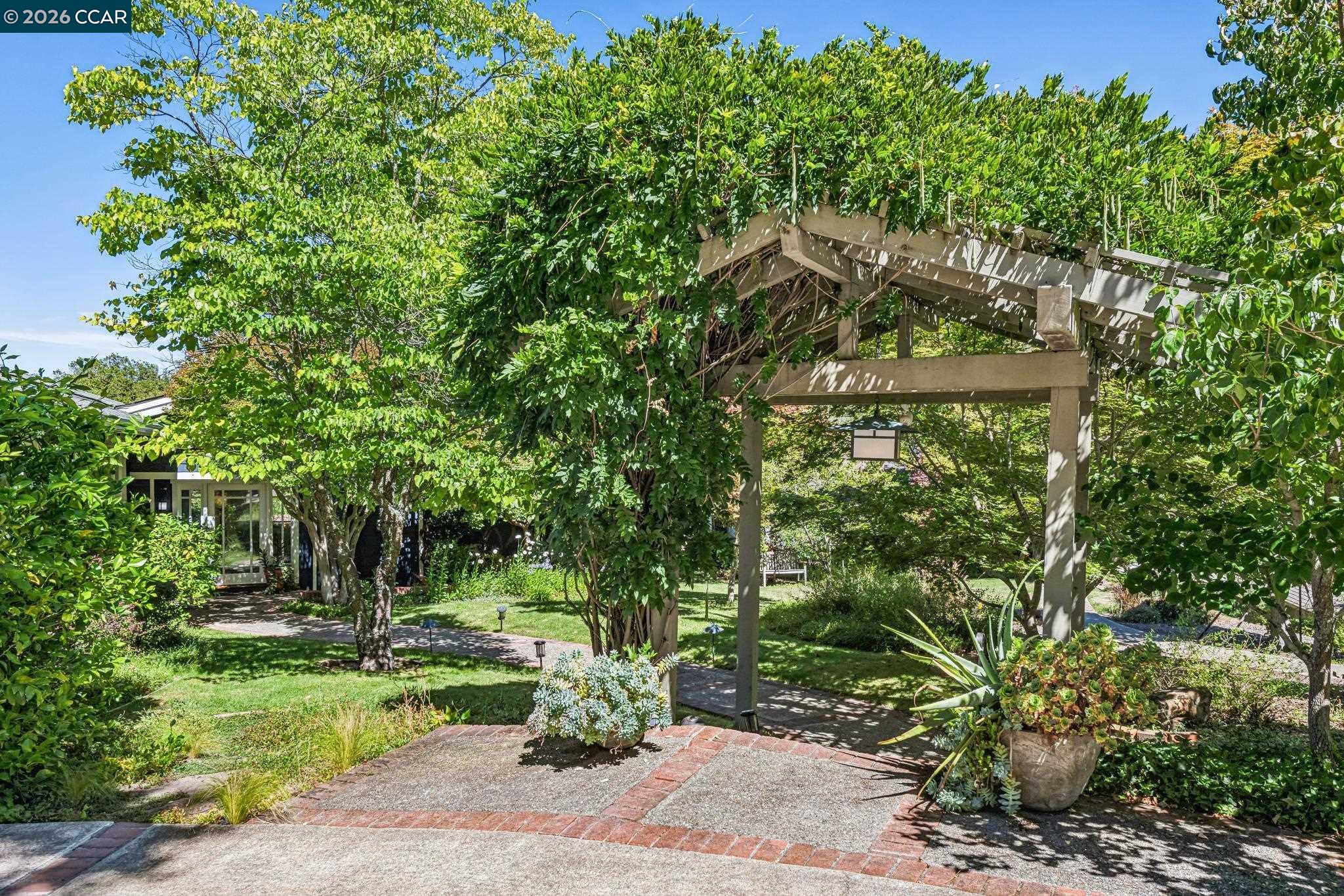3620 Madrone Dr.