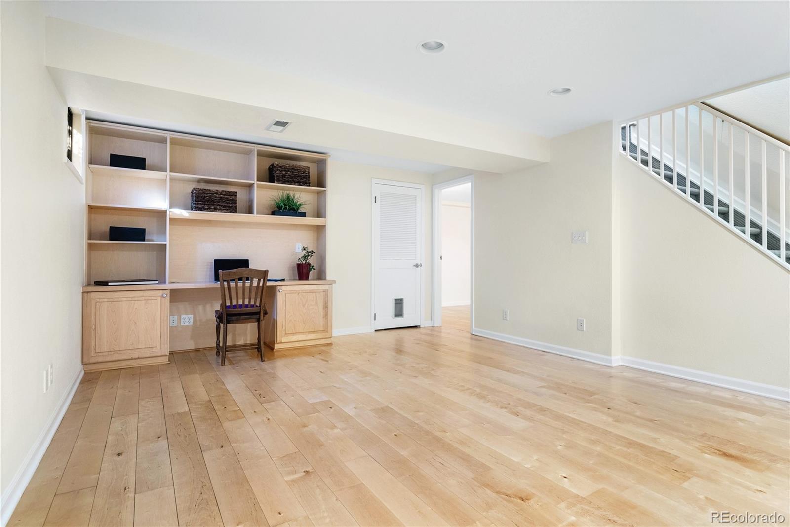 6843 Fairview Drive