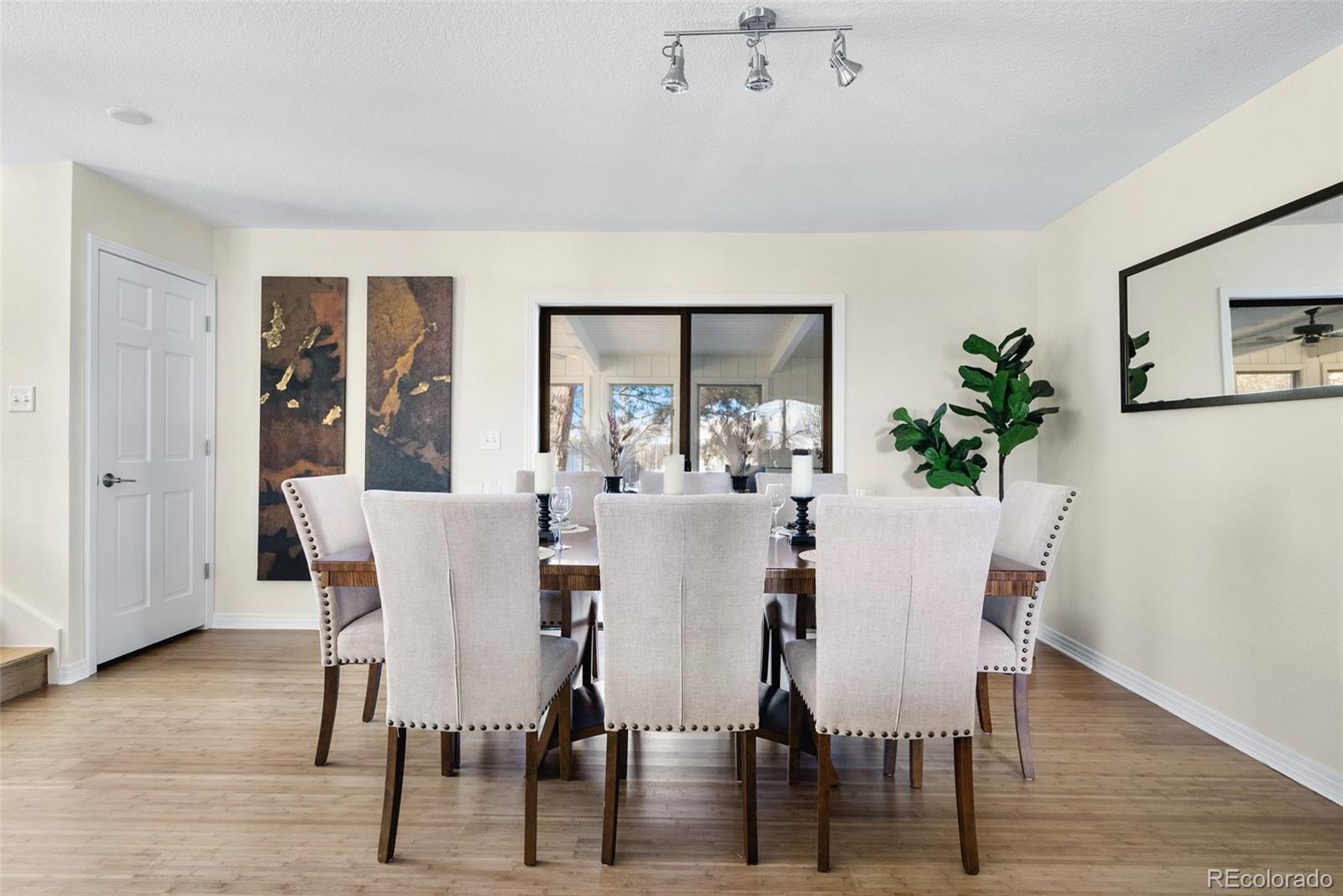 6843 Fairview Drive